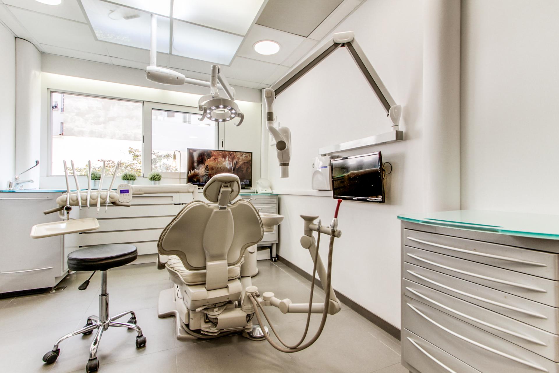Dentiste Paris 17 Visiter le cabinet dentaire Paris 17 Monceau | Dr Arnaud Odend'hal